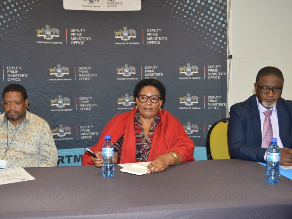 Asibambaneni Sibe Ngumndeni